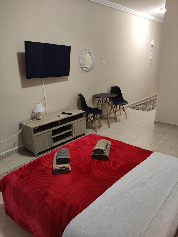 G M 3 Rooms Kentpo In The Heart Of The City Larissa Eksteriør billede