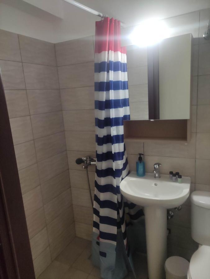 G M 3 Rooms Kentpo In The Heart Of The City Larissa Eksteriør billede