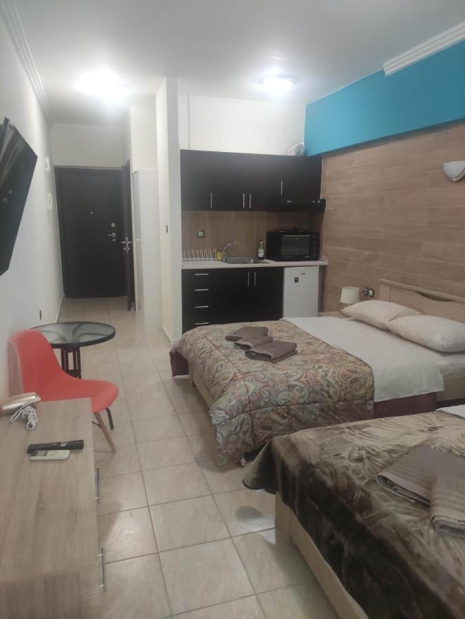 G M 3 Rooms Kentpo In The Heart Of The City Larissa Eksteriør billede