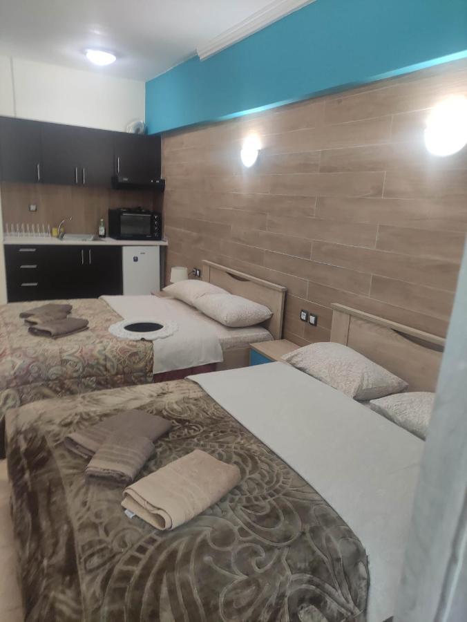 G M 3 Rooms Kentpo In The Heart Of The City Larissa Eksteriør billede